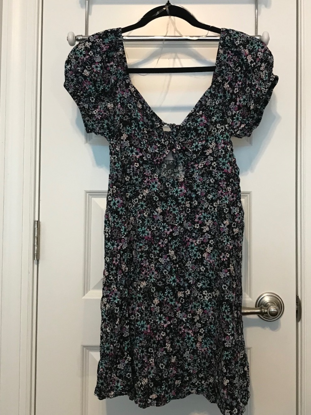 SO black puffy sleeve floral midi length dress with elasticized neckline (S)